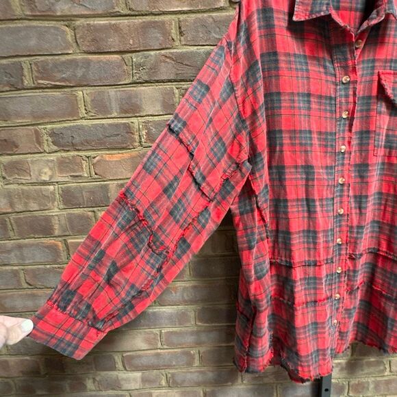 Easel Womens Mineral Wash Red Plaid Button Oversized Top Sz Medium - Picture 6 of 9